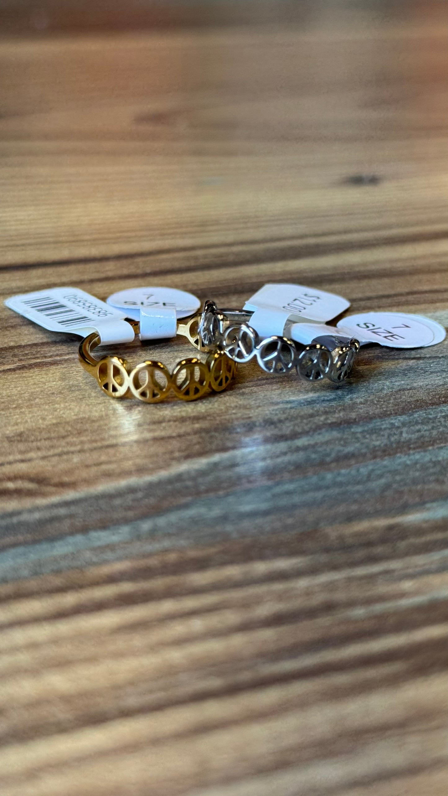18k Peace Sign Ring