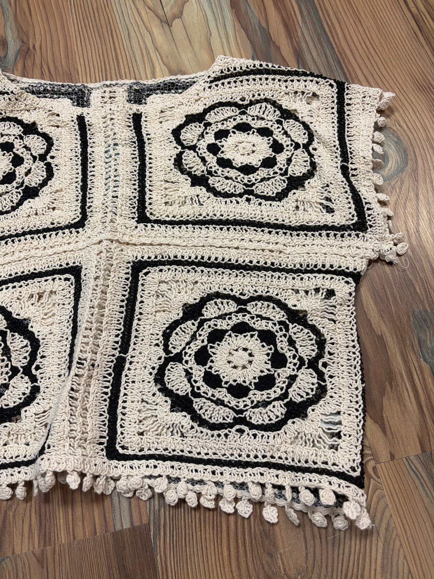 Black Cream Crochet One Size Top