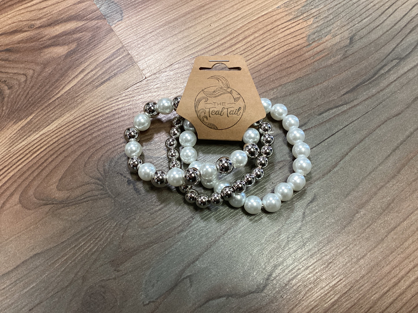 Sliver Pearl Stretch Bracelet