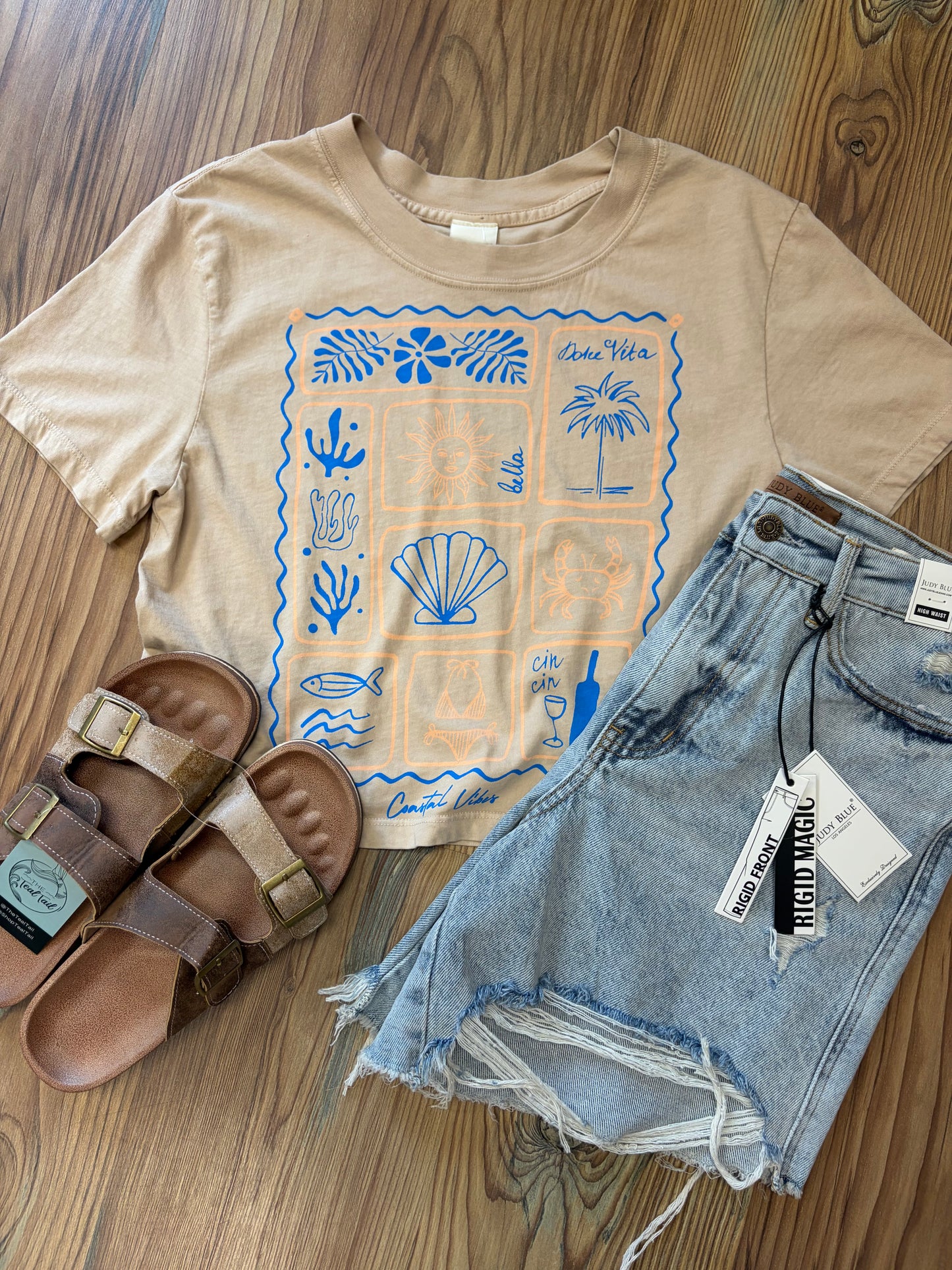 Costal Graphic Crop Top