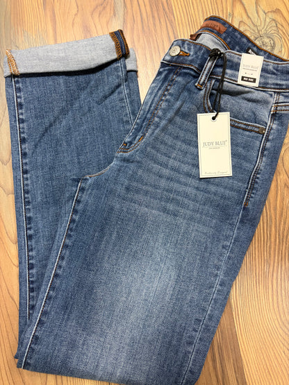 Judy Blue Medium Wash Mid Rise Boyfriend