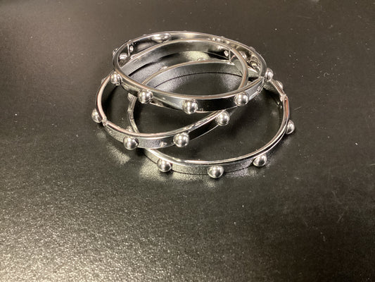 Sliver Stud Bracelet