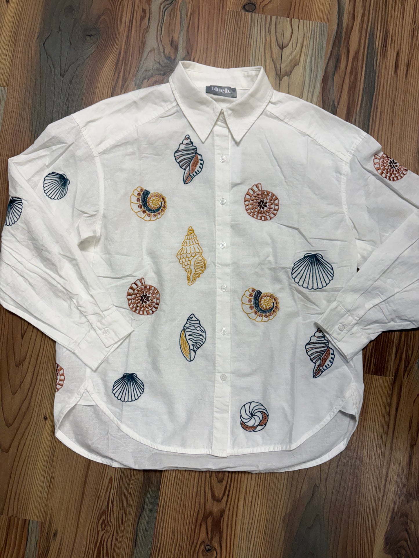 Seashell Embroidered Button Down