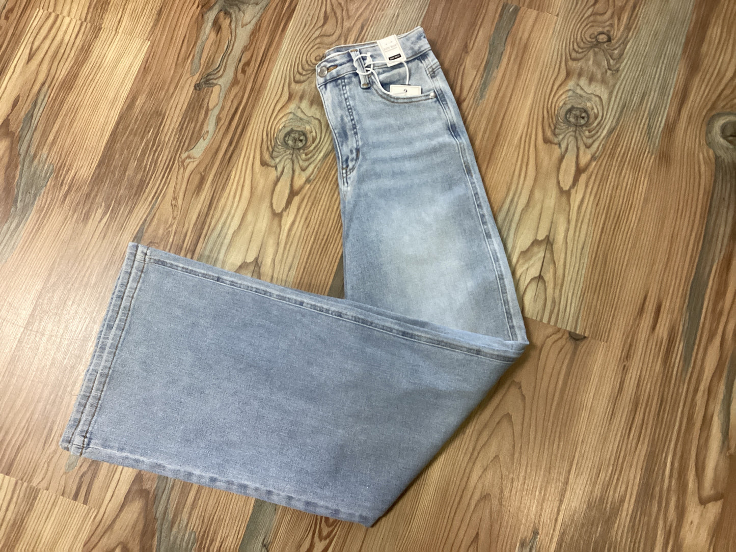 Judy Blue Retro Wide Curve Jeans
