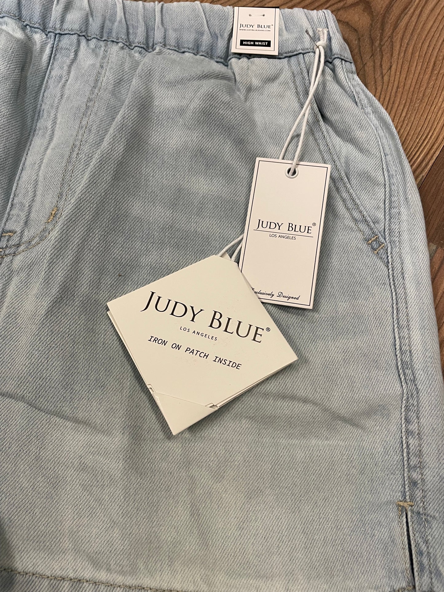 Judy Blue Light Wash Pull On Short
