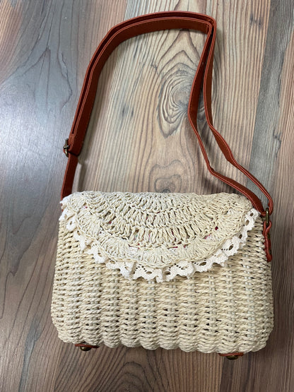 Lace Trim Crochet Bag