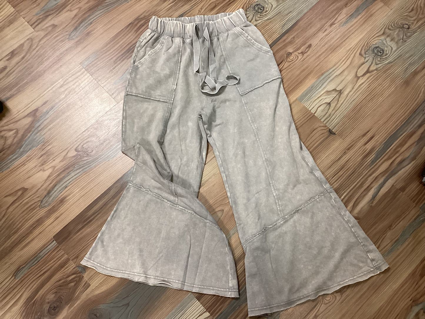 Mineral Wash Wide Leg Pants