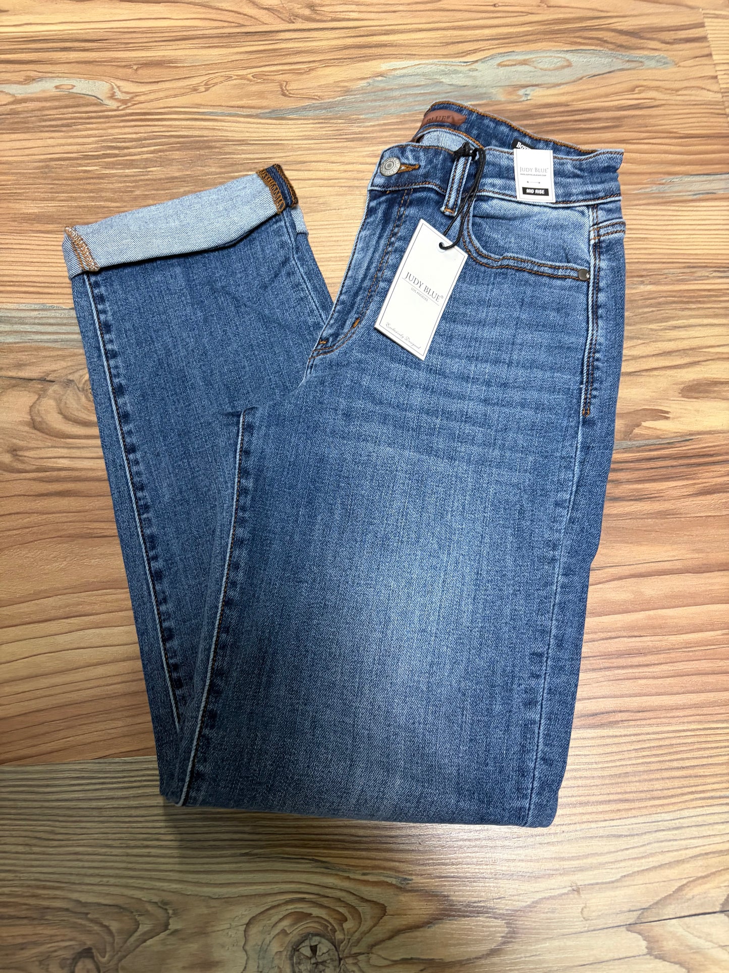 Judy Blue Medium Wash Mid Rise Boyfriend