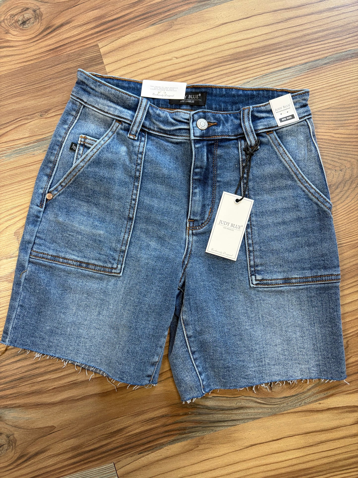 Judy Blue Mid Rise Bermuda