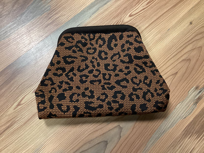 Leopard Knit Clutch