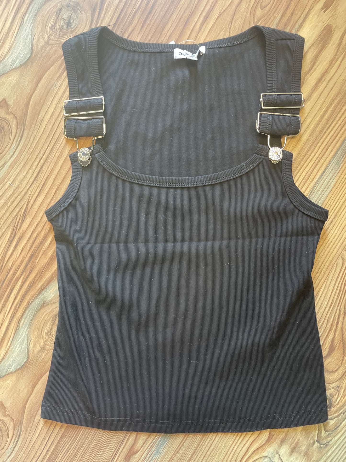 Black Ribbed Clasp Tank