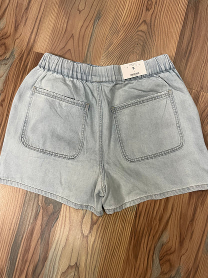 Judy Blue Light Wash Pull On Short