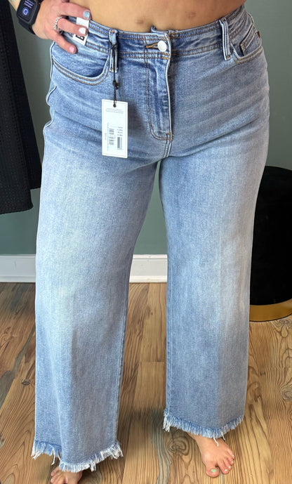 Judy Blue Mid Rise Ankle Wide Raw Hem
