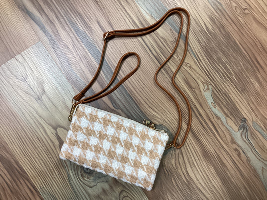 White Cream Houndstooth Crossbody Wristlet