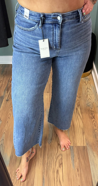 Judy Blue Medium High Waist Raw Crop