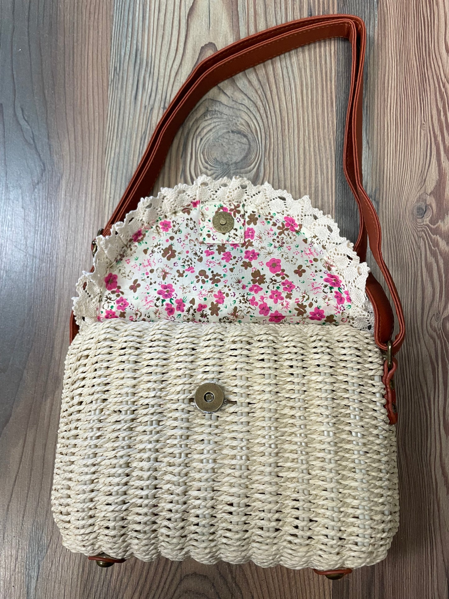 Lace Trim Crochet Bag