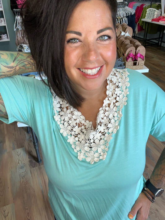 Seafoam Crochet Floral Neck